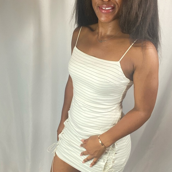 Stripes dress 💕 - Picture 5 of 6